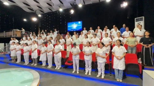 海南东方开展医护礼仪培训 夯实文明服务基础